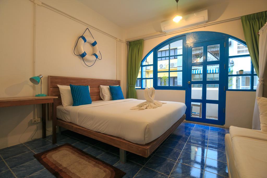 Frog House Bed & Breakfast (Adults Only) Patong Exterior photo