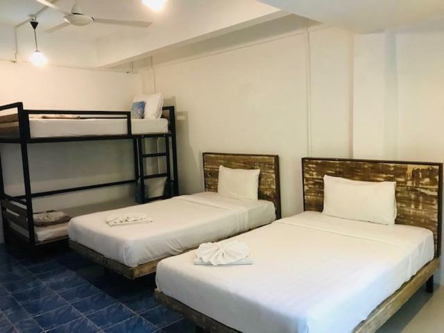 Frog House Bed & Breakfast (Adults Only) Patong Exterior photo
